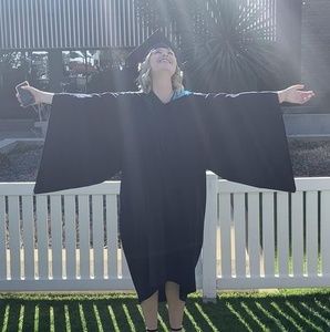 Meet your Posher, Vicky